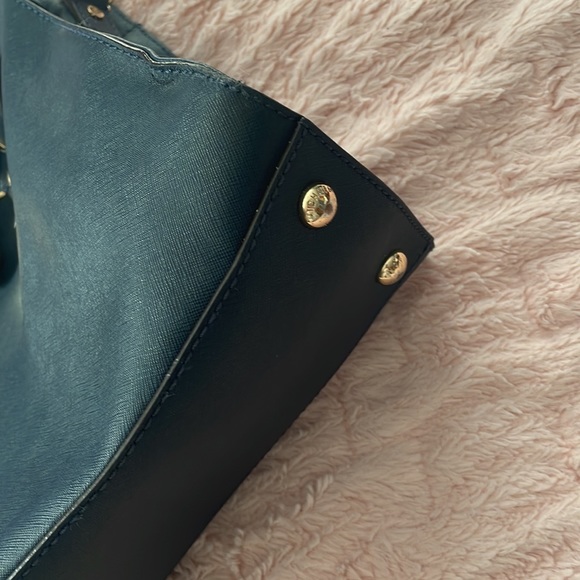 Michael Kors Bag - Picture 6 of 11